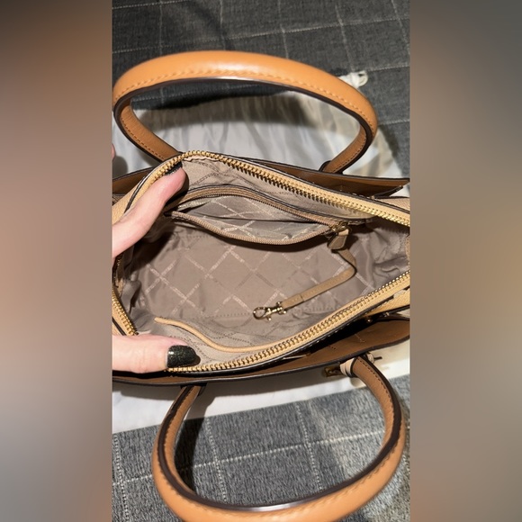 Michael Kors Mercer - Picture 4 of 6